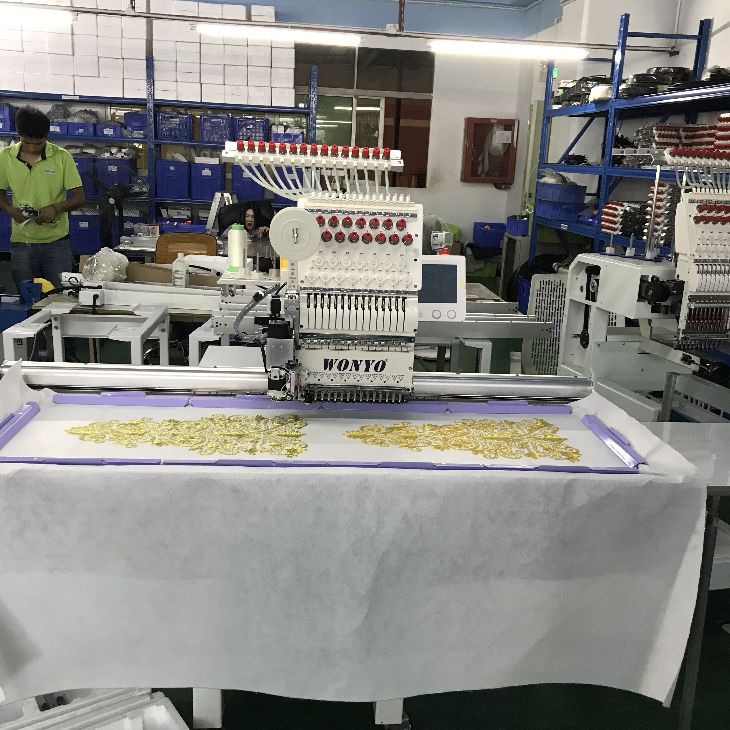 שטוח emboridery מכונה 5.jpg